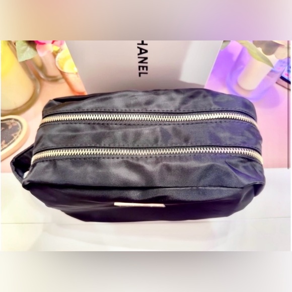 Chanel Makeup Travel Cosmetic Bag - Picture 5 of 7